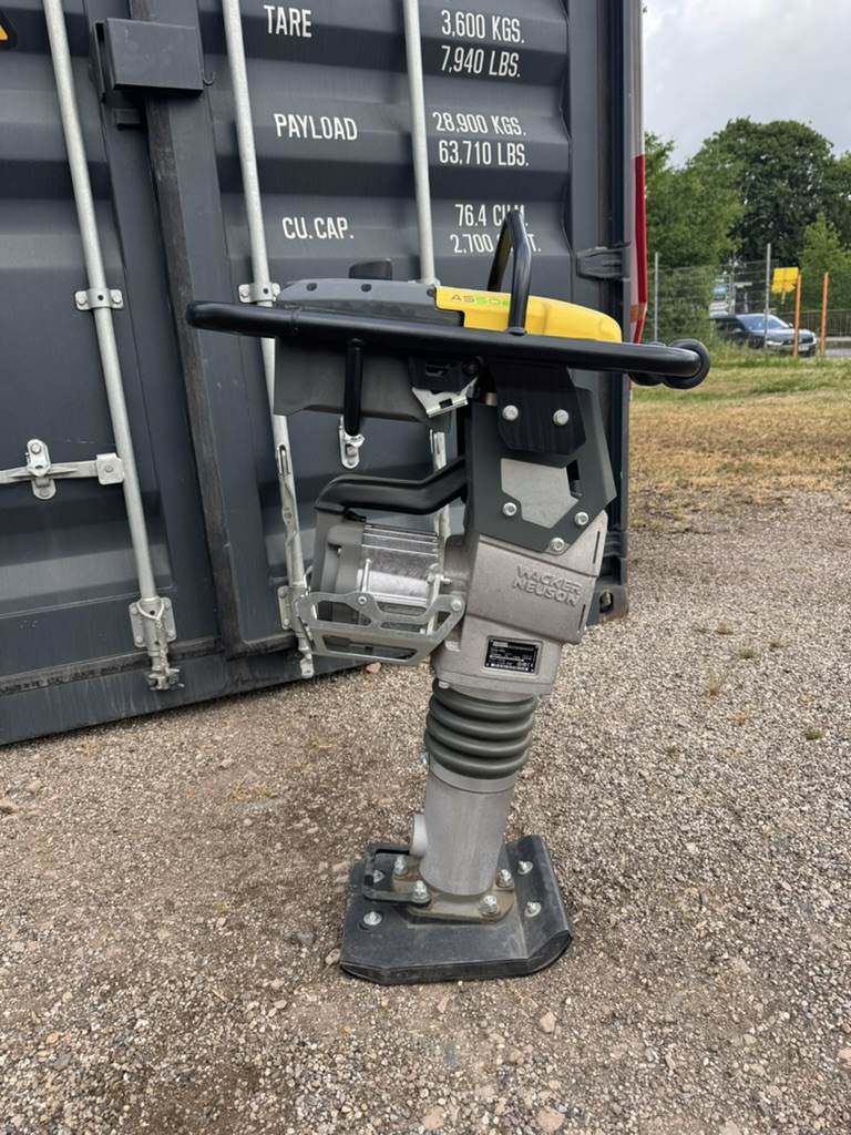 Akku-Vibrationsstamper zum Verdichten von Böden, mietbar in Alzey